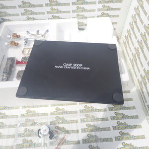 GMP G0602905 - 1:6 Scale Ford 24 Stud Flathead Edelbrock Show Engine in Acrylic Case