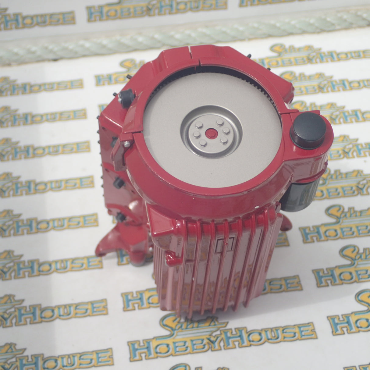 GMP G0602905 - 1:6 Scale Ford 24 Stud Flathead Edelbrock Show Engine in Acrylic Case