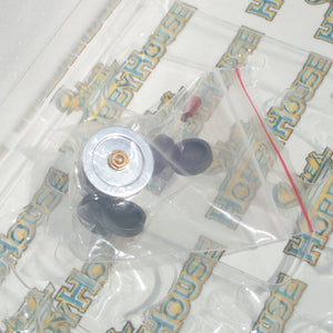 GMP G0602905 - 1:6 Scale Ford 24 Stud Flathead Edelbrock Show Engine in Acrylic Case