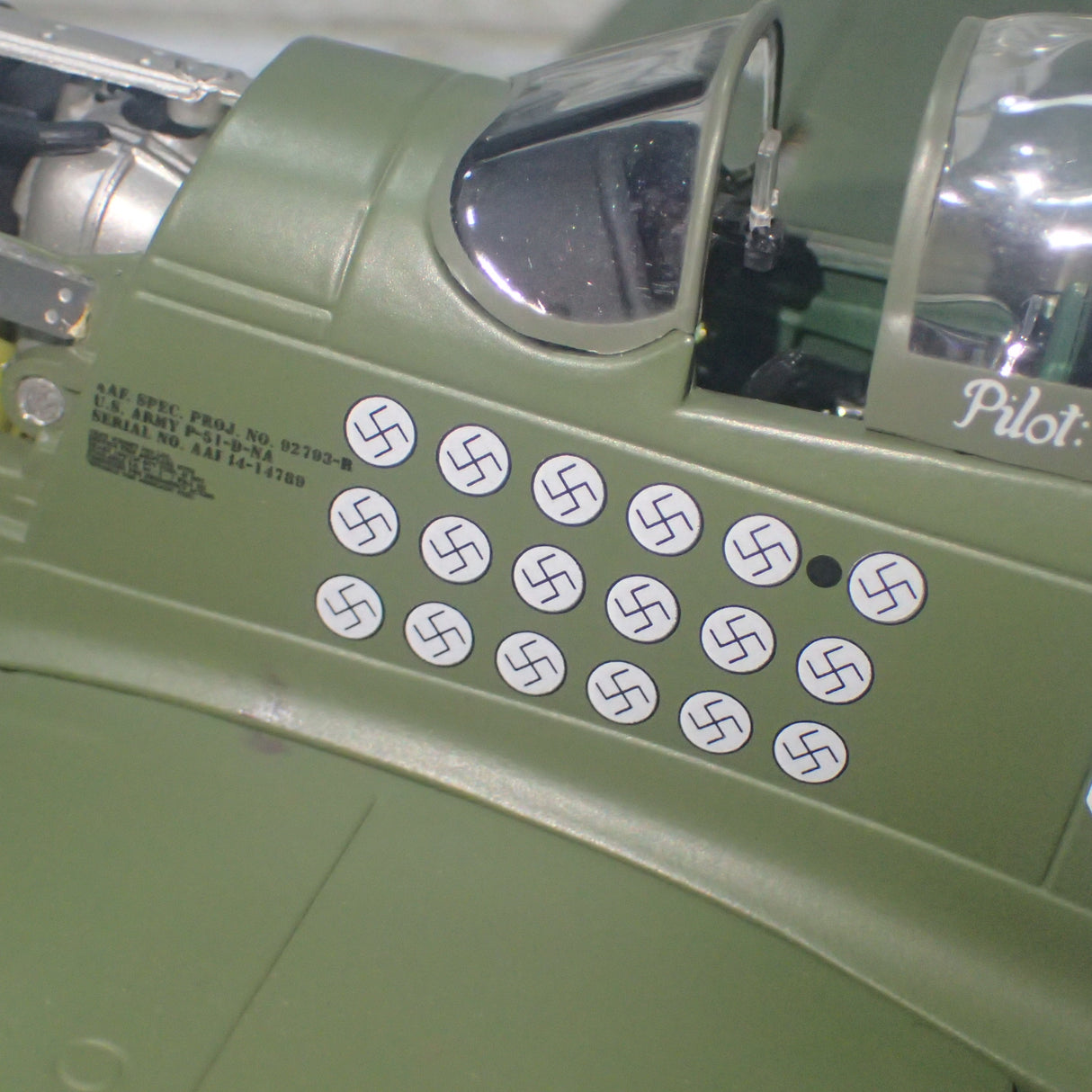 GMP G3502006 - 1/35 Scale P-51D Mustang 44-14789 Missouri Armada Die-Cast Plane