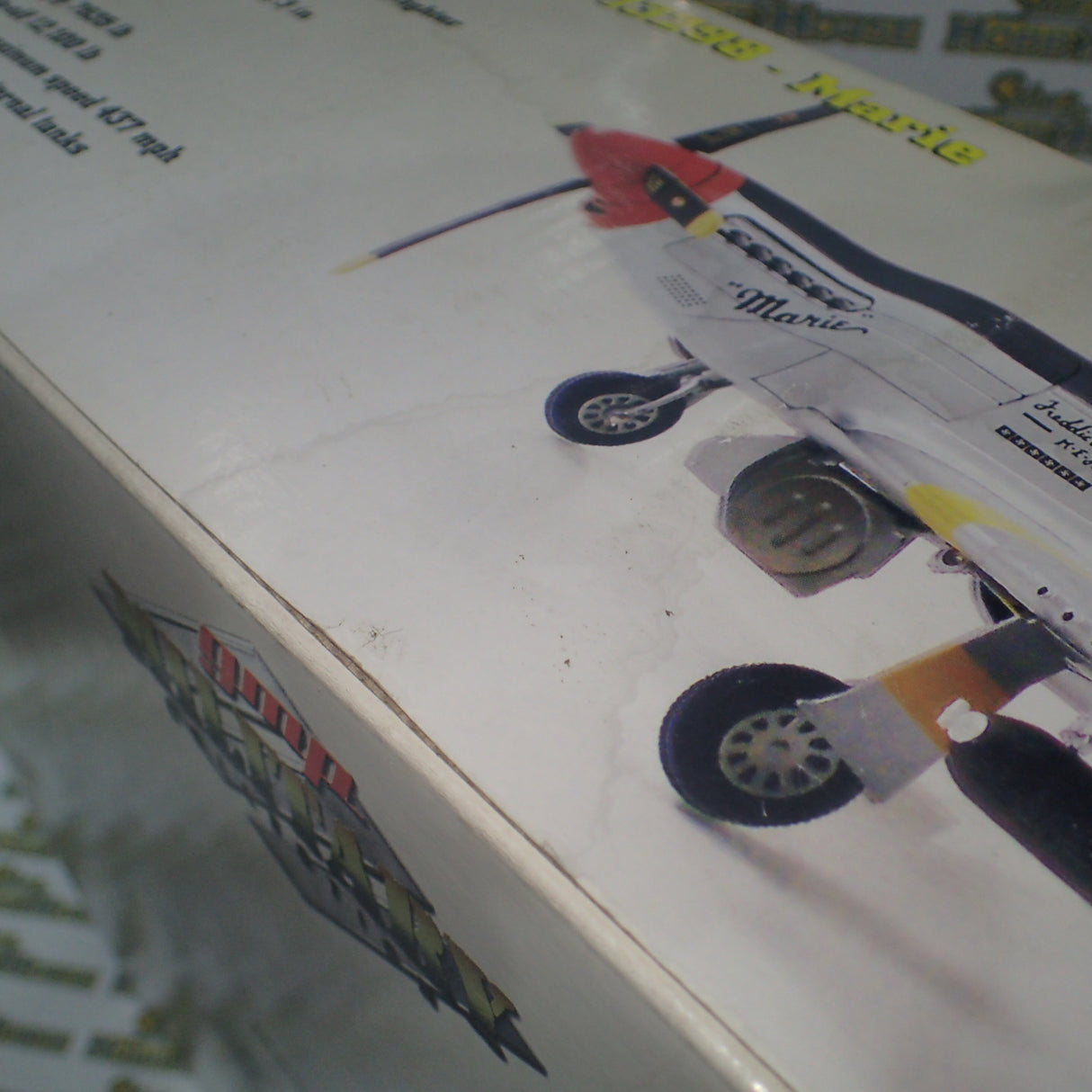 GMP G3502008 - 1/35 ScaleP-51D Mustang 44-13298 - Marie Die-Cast Plane