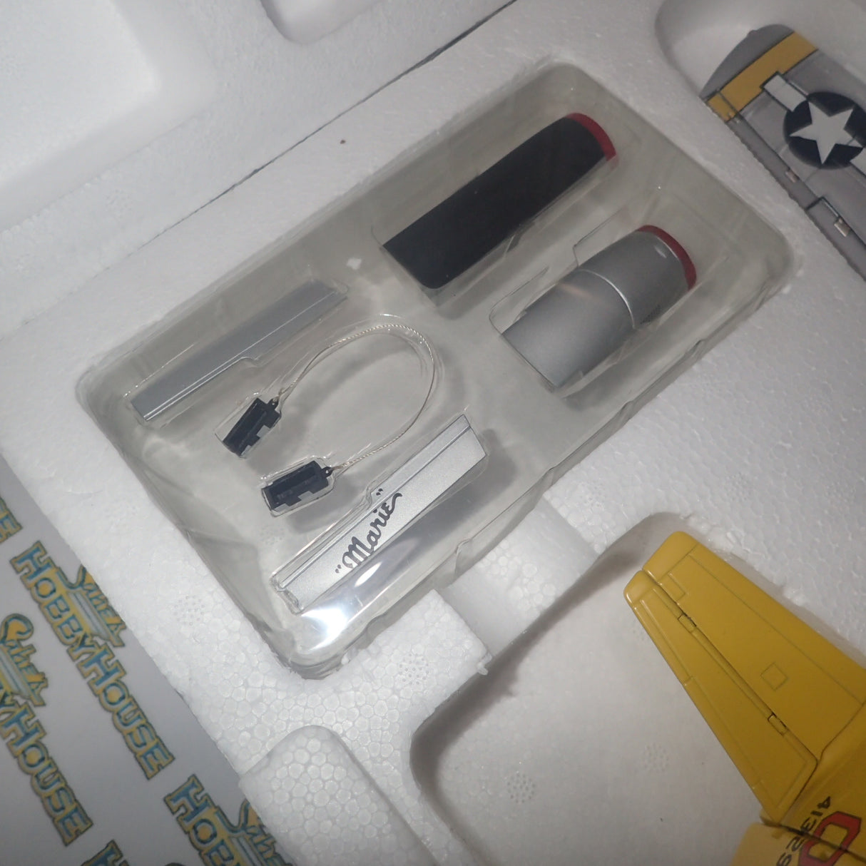 GMP G3502008 - 1/35 ScaleP-51D Mustang 44-13298 - Marie Die-Cast Plane