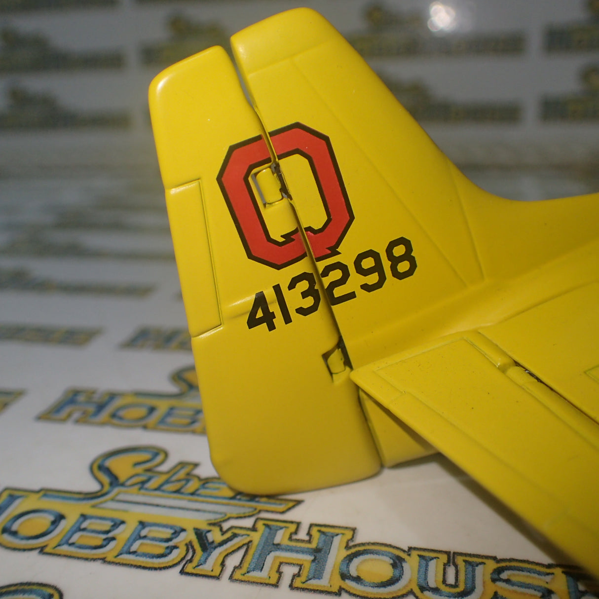 GMP G3502008 - 1/35 ScaleP-51D Mustang 44-13298 - Marie Die-Cast Plane