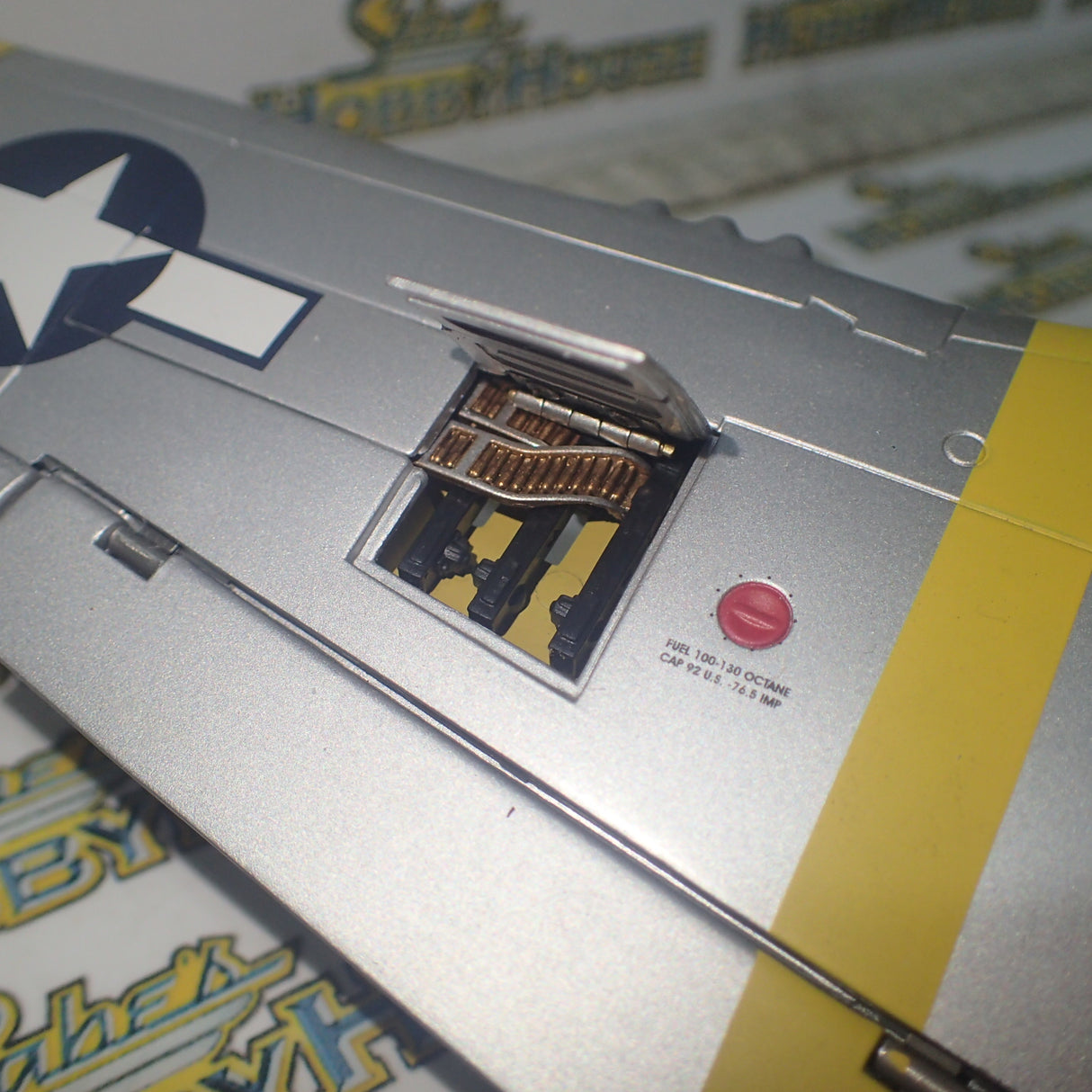 GMP G3502008 - 1/35 ScaleP-51D Mustang 44-13298 - Marie Die-Cast Plane