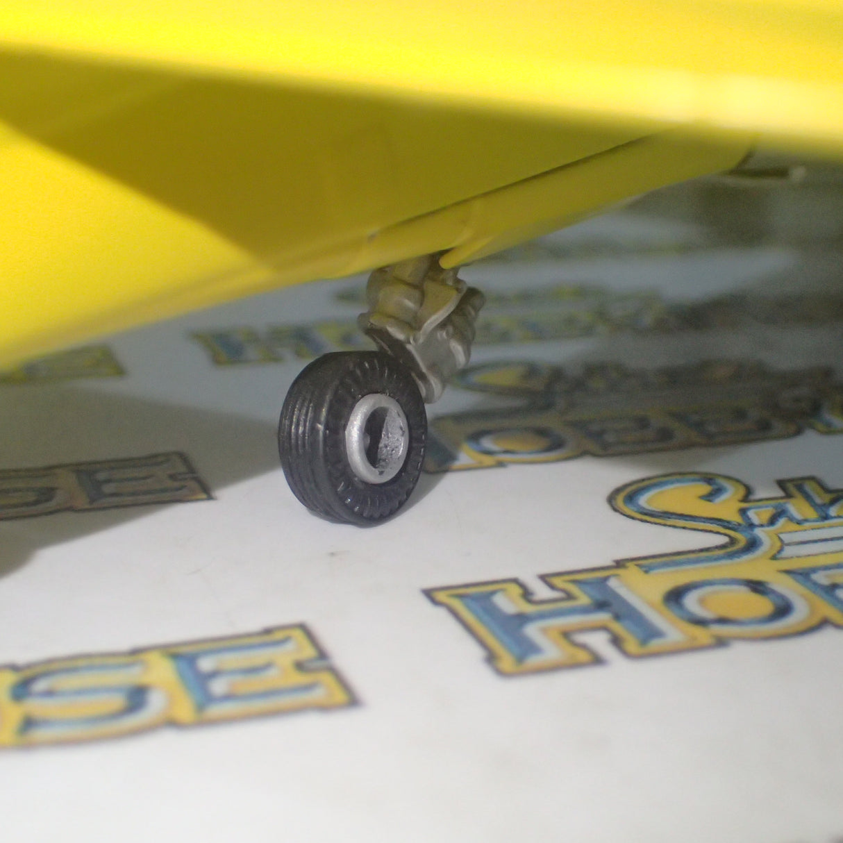 GMP G3502008 - 1/35 ScaleP-51D Mustang 44-13298 - Marie Die-Cast Plane