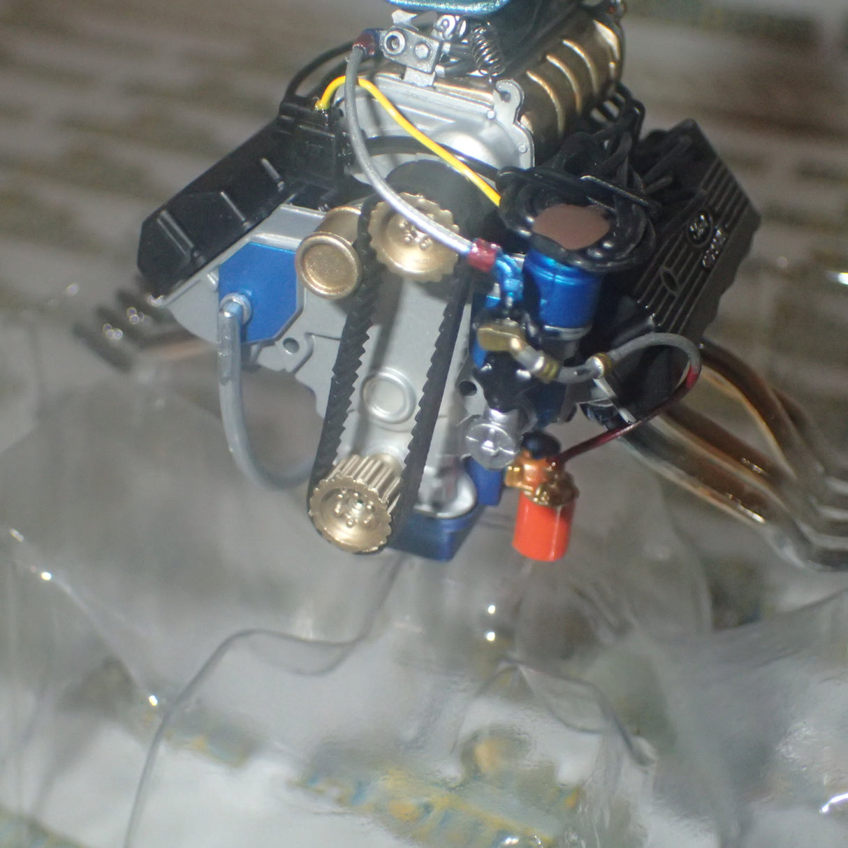 GMP 18887 - 1/18 Scale Ford SOHC 427 Engine & Transmission Replica