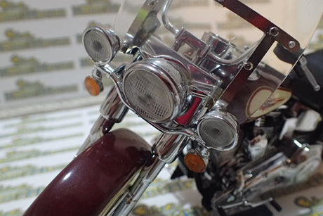 Franklin Mint HDHSC-FM - 1:10 Harley-Davidson Heritage Softail Classic Diecast Replica