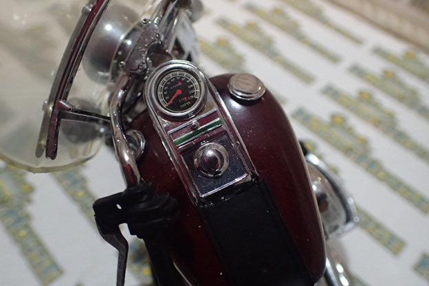 Franklin Mint HDHSC-FM - 1:10 Harley-Davidson Heritage Softail Classic Diecast Replica