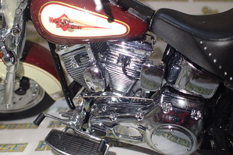 Franklin Mint HDHSC-FM - 1:10 Harley-Davidson Heritage Softail Classic Diecast Replica