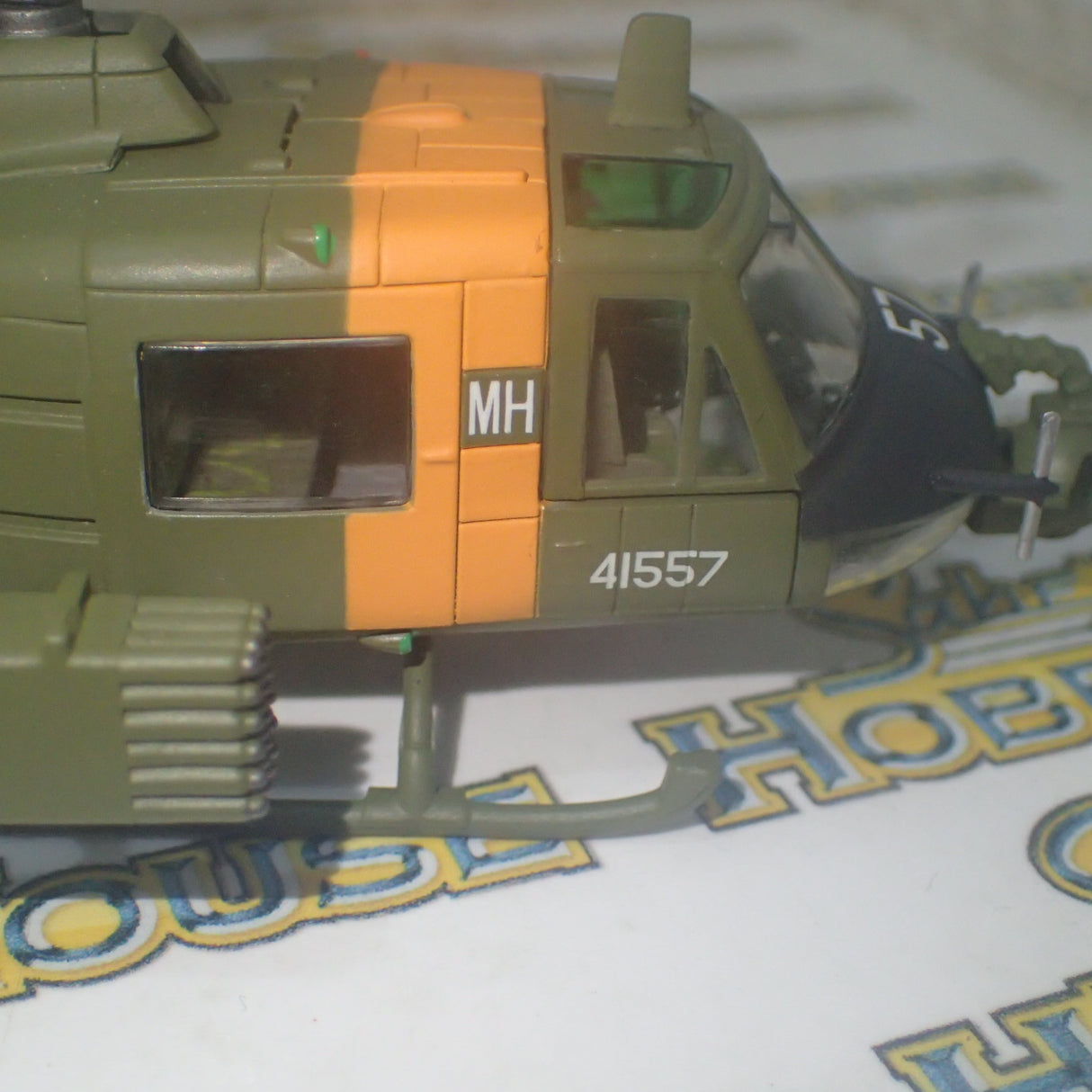 Hobby Master HH1002 -1:72 UH-1B Huey Ground Self-Defense Force Jgsdf 1st Helicopter Bgd, Japan1982