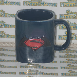 Ikon Collectables IKO0762 Batman v Superman: Dawn of Justice Batman v Superman 3D Logo Mug