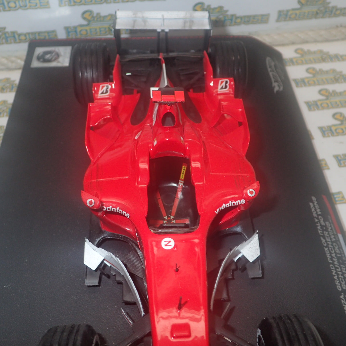 Hotwheels J2994 - 1/18 Scale - Ferrari F1 Michael Schumacher 90 wins Die-cast Scale Replica