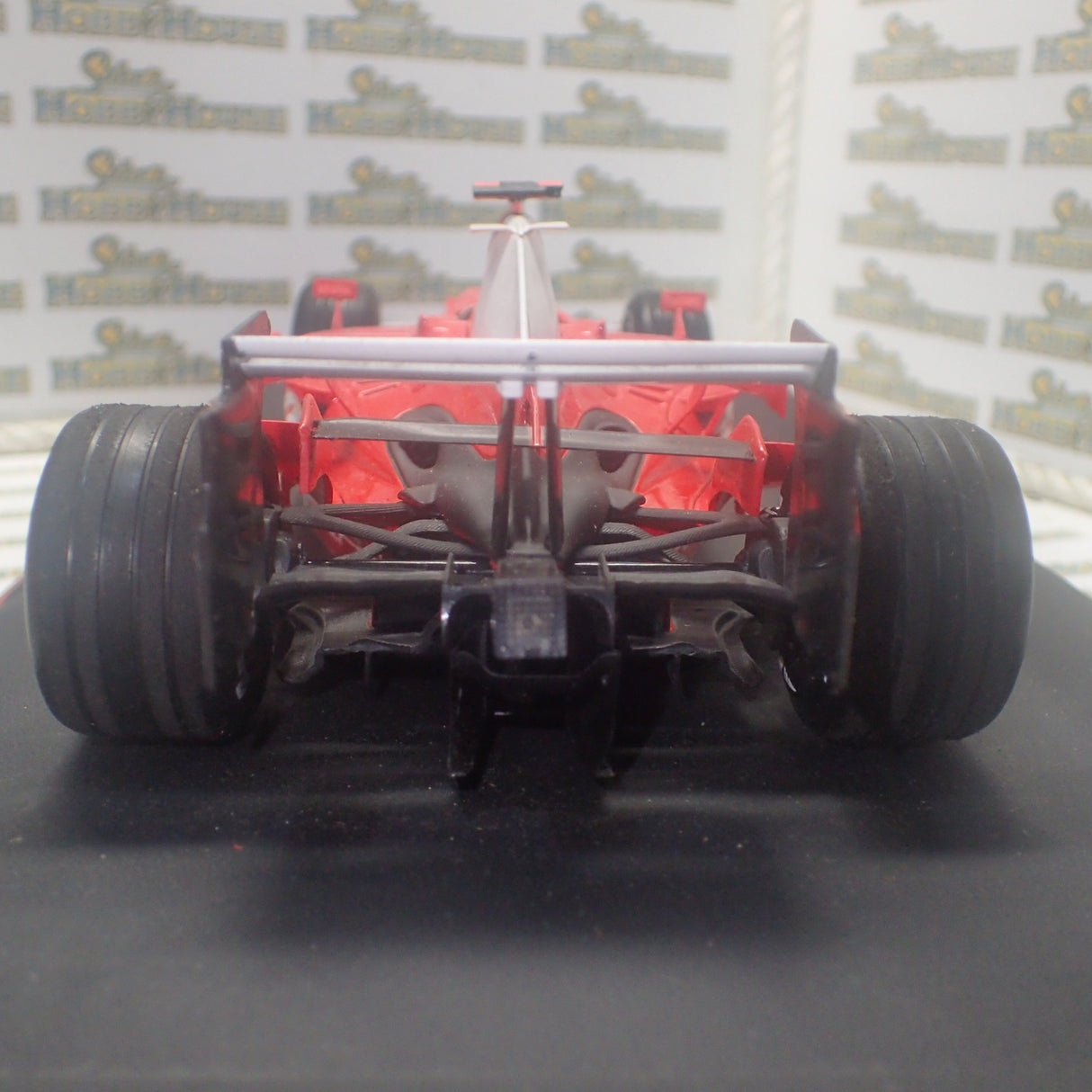 Hotwheels J2994 - 1/18 Scale - Ferrari F1 Michael Schumacher 90 wins Die-cast Scale Replica