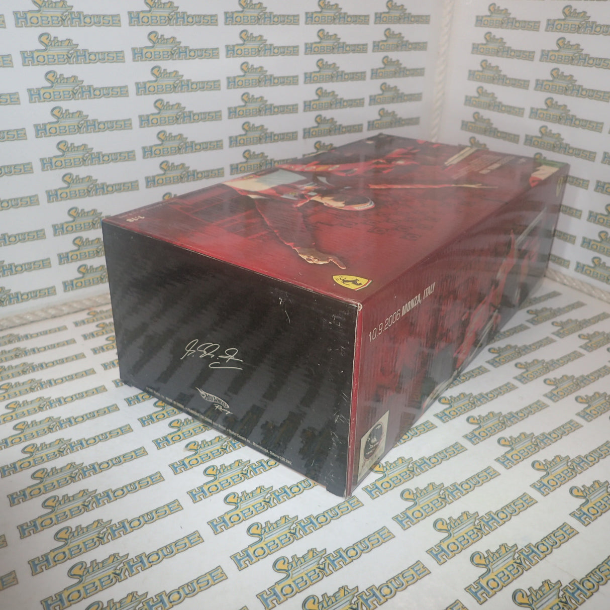 Hotwheels J2994 - 1/18 Scale - Ferrari F1 Michael Schumacher 90 wins Die-cast Scale Replica