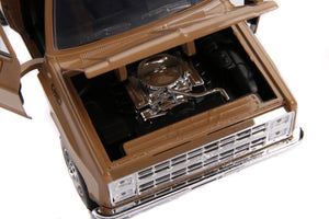 Jada Toys 31111 - 1/24 Scale - Hollywood Rides Series - Stranger Things - Hopper's Chevy Blazer with Police Badge Diecast Scale Model Replica