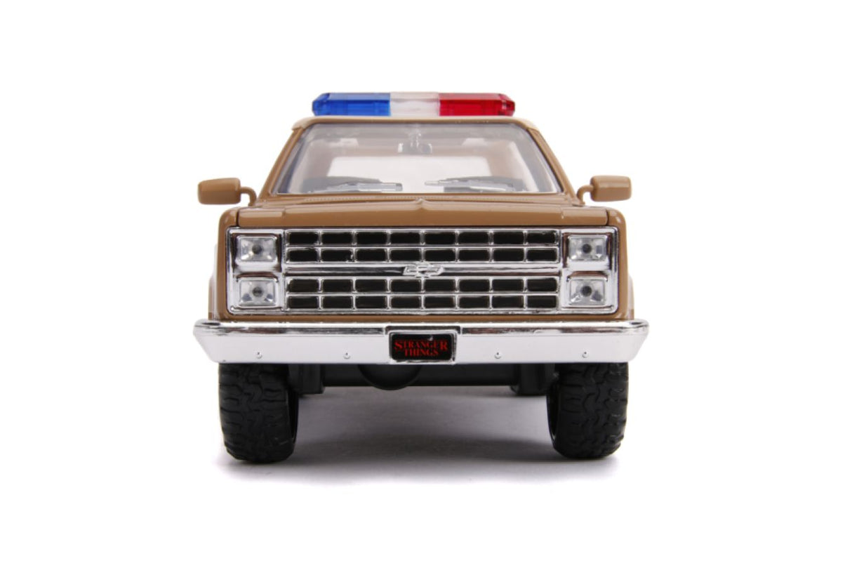Jada Toys 31111 - 1/24 Scale - Hollywood Rides Series - Stranger Things - Hopper's Chevy Blazer with Police Badge Diecast Scale Model Replica