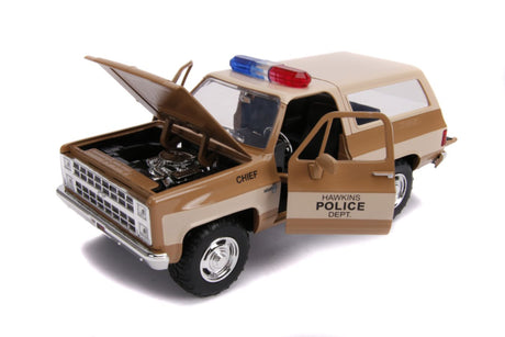 Jada Toys 31111 - 1/24 Scale - Hollywood Rides Series - Stranger Things - Hopper's Chevy Blazer with Police Badge Diecast Scale Model Replica