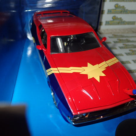 Jada JAD31193 - 1/24 Scale Marvel Comics - Captain Marvel 1973 Ford Mustang Mach 1 Hollywood Ride