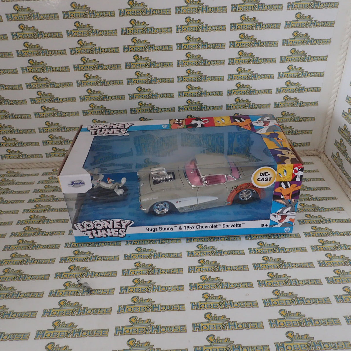Jada Toys JAD32390 - Looney Tunes 57 Chevrolet Corvette with Bugs Bunny 1:24 Scale