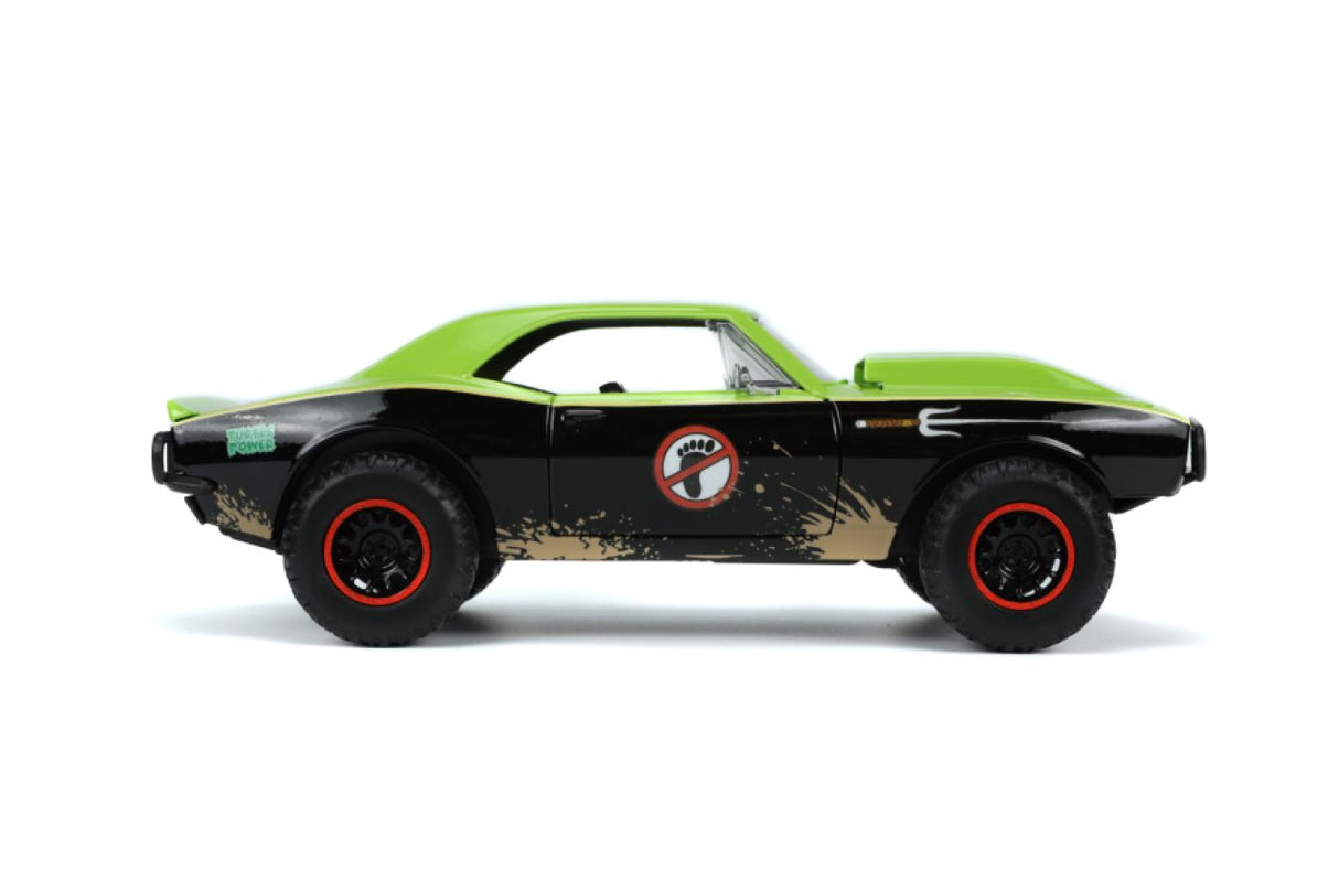 Jada Toys JAD33386 - 1/24 Scale Teenage Mutant Ninja Turtles (TV 1987) 1967 Chevrolet Camaro with Raphael