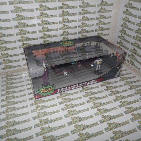 Jada Toys JAD33737 - 1/24 Scale Batman (TV) - Classic Batmobile with 4 Figures 1:24 Scale Set Diecast Model Replica