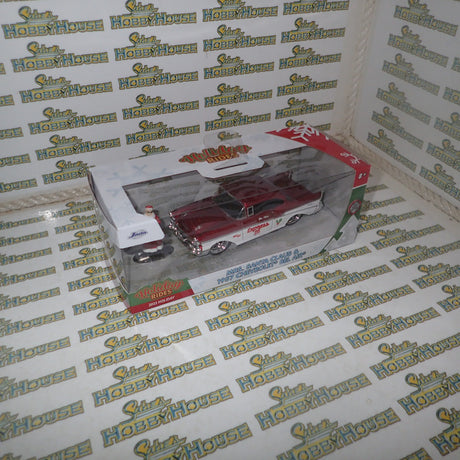 Jada Toys JAD33750 - 1:32 Scale Holiday Rides - Xmas vehicle w/Ms Claus