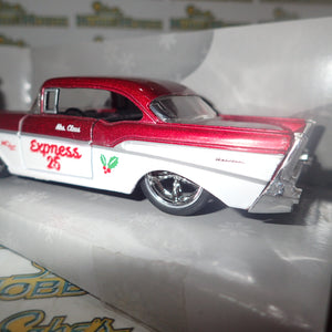 Jada Toys JAD33750 - 1:32 Scale Holiday Rides - Xmas vehicle w/Ms Claus