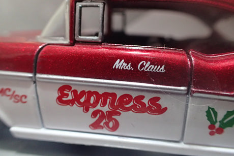 Jada Toys JAD33750 - 1:32 Scale Holiday Rides - Xmas vehicle w/Ms Claus