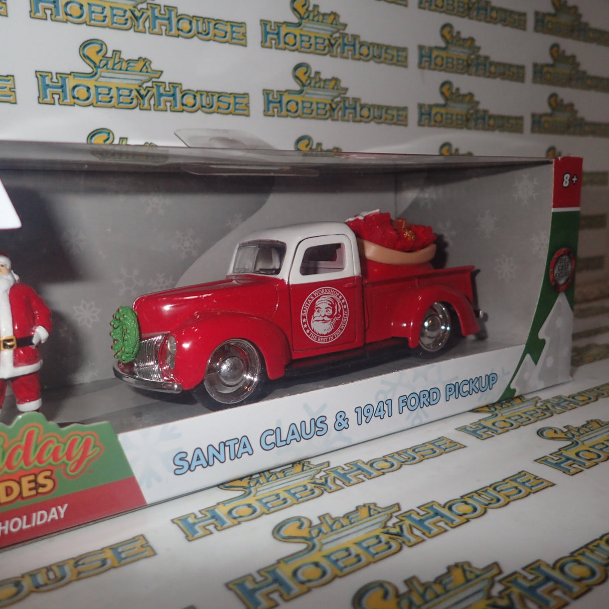 Jada 34279- 1/32 Scale Holiday Rides Santa & 1941 Ford Pickup Truck Diecast Scale Model Replica