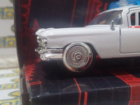 Jada 99748- 1/32 Scale Ghostbusters - ECTO-1 Diecast Scale Model Replica