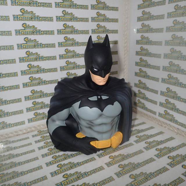 DC Comics MON43221 - Batman Bust Bank