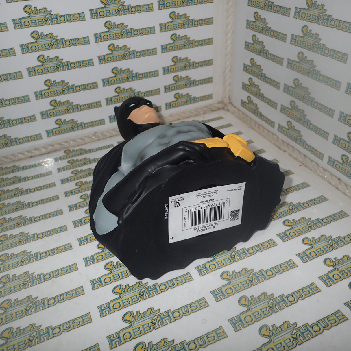 DC Comics MON43221 - Batman Bust Bank