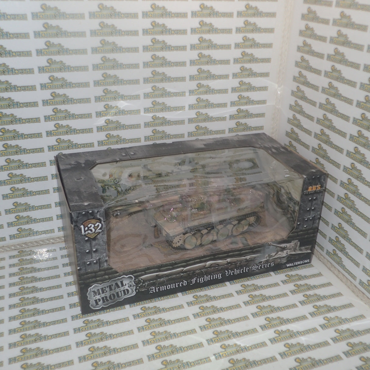 Forces of Valor MP-912043C - 1/32 [Engine Plus Series] German Sd.Kfz.181 PzKpfw VI Tiger Ausf. E heavy tank Tiger I (Early production model) Scale Model Replica