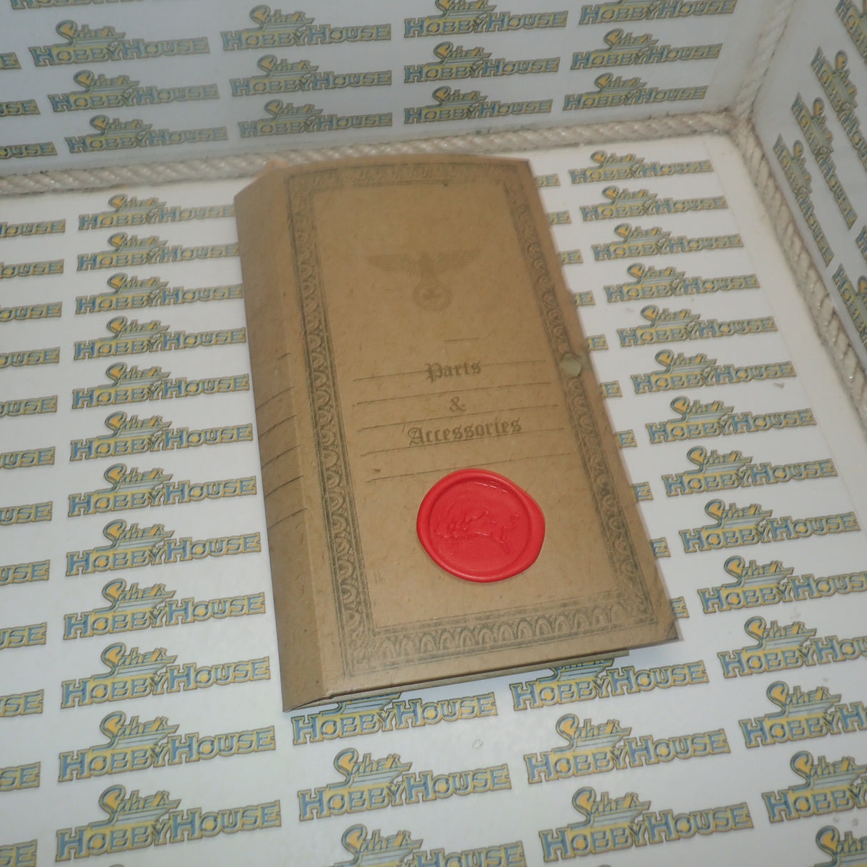 Forces of Valor MP-912043C - 1/32 [Engine Plus Series] German Sd.Kfz.181 PzKpfw VI Tiger Ausf. E heavy tank Tiger I (Early production model) Scale Model Replica