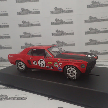 PIONEER SLOT CARS - P112 Mustang T/A red #5 'Jim West'