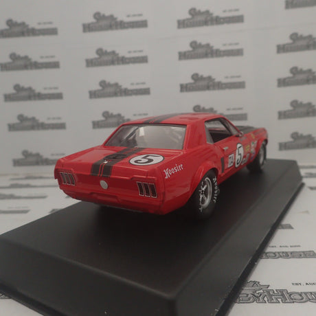 PIONEER SLOT CARS - P112 Mustang T/A red #5 'Jim West'
