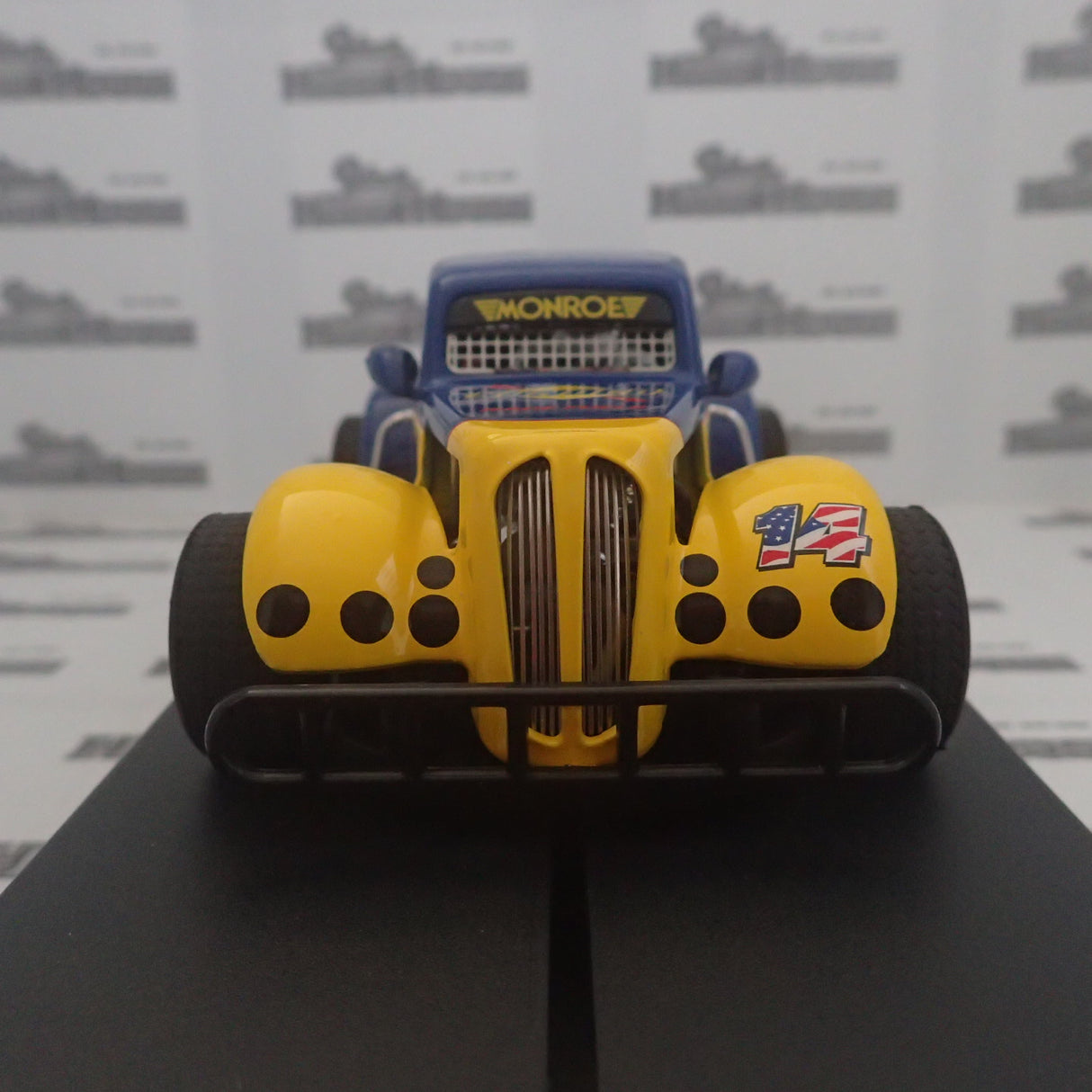 PIONEER SLOT CARS - P129 Dodge Legends Sunoco #14