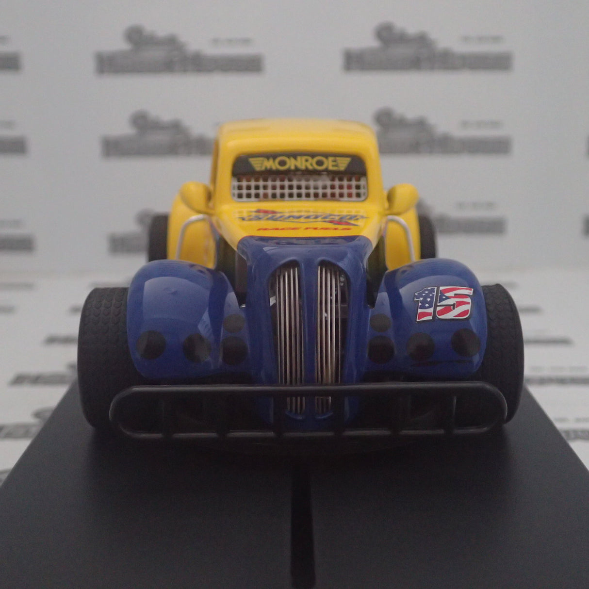 PIONEER SLOT CARS - P130 Dodge Legends Sunoco #15