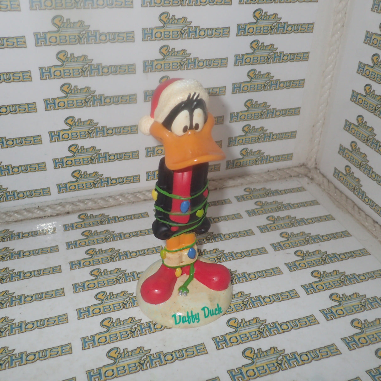 Funko FUN8076 – Looney Tunes DAFFY X-Mas Bobble Head 15Cm Wacky Wobbler