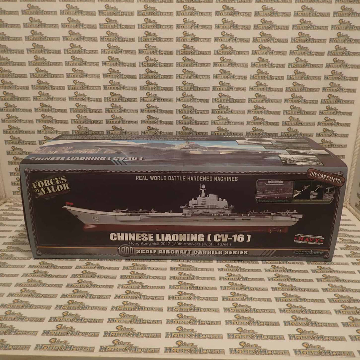 Forces of Valor FOV-861010A - 1/700 Scale Chinese (PLAN) aircraft carrier, LiaoNing (16) Hong Kong visit 2017 Diecast Scale Model Replica