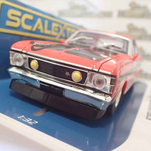 Scalextric C4169 - 1/32 Scale 1969 BATHURST FORD XW FALCON PHASE 1 GT-HO ALLAN MOFFAT