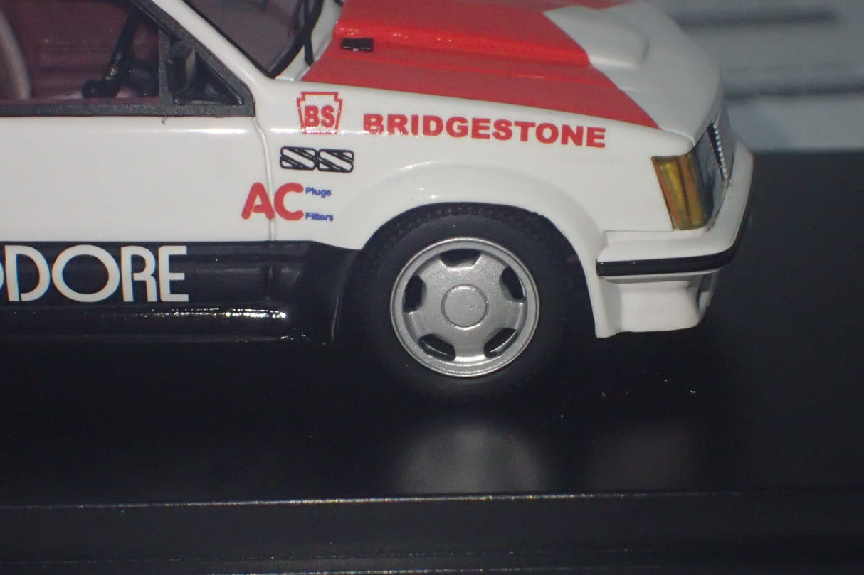 ACE Model Cars ACETF2 - 1/43 Scale -2015 VH Commodore HDT Precision Drive Team Scale Model Replica
