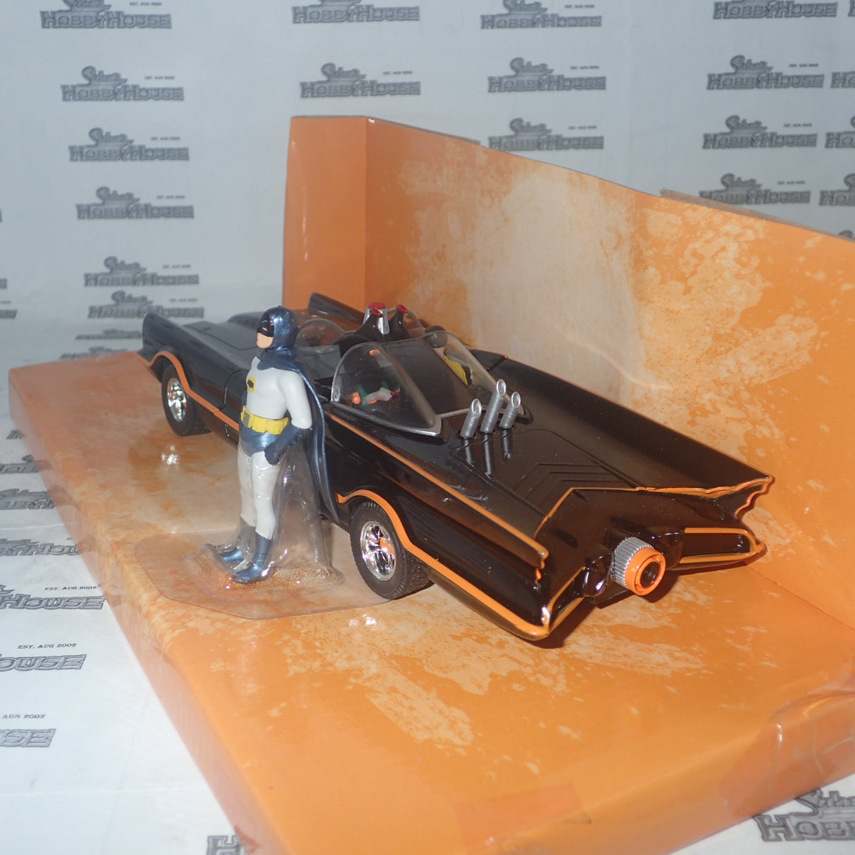 Jada Toys 98259 - 1/24 Scale - Batman Classic TV Series - Batmobile & Batman Diecast Model Replica