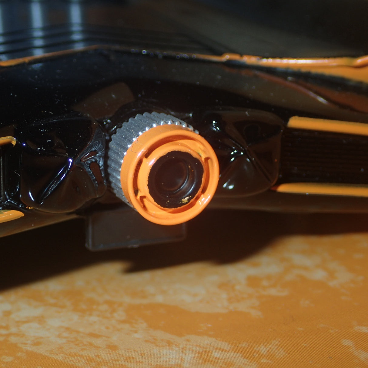 Jada Toys 98259 - 1/24 Scale - Batman Classic TV Series - Batmobile & Batman Diecast Model Replica