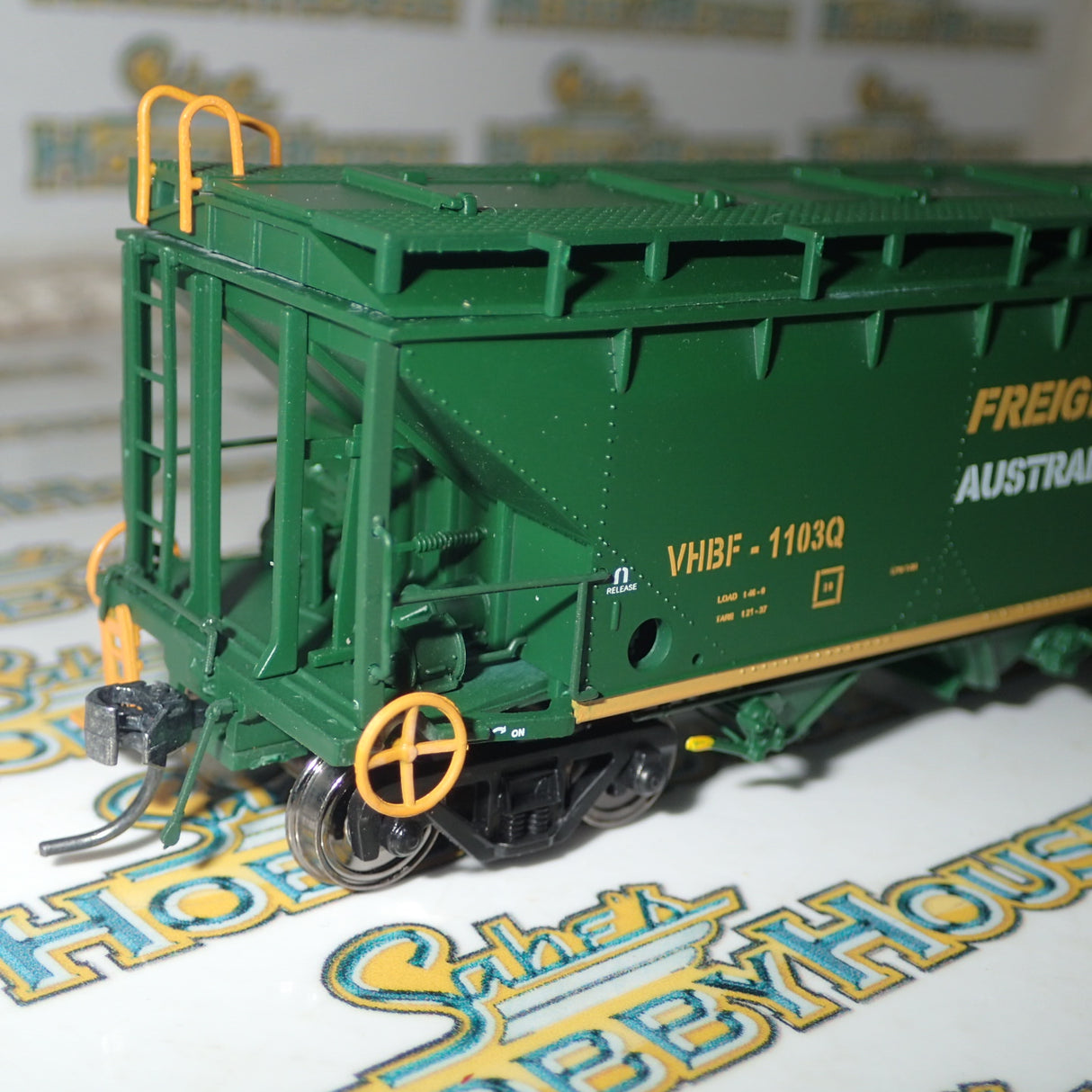 Powerline - HO/00 Scale - VHBF-1103Q Frt Aust Wheat Hopper #PC-300B