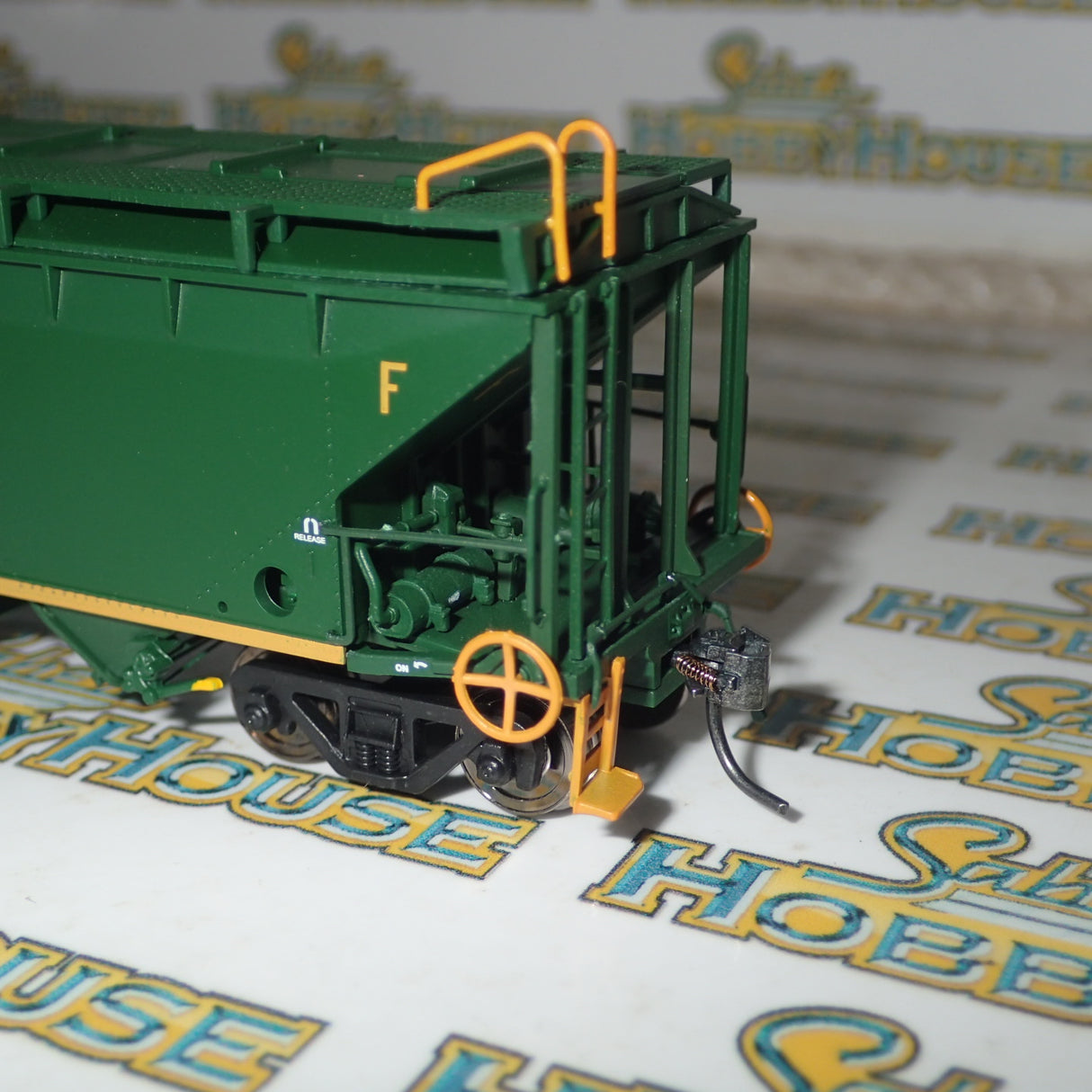 Powerline - HO/00 Scale - VHBF-1103Q Frt Aust Wheat Hopper #PC-300B