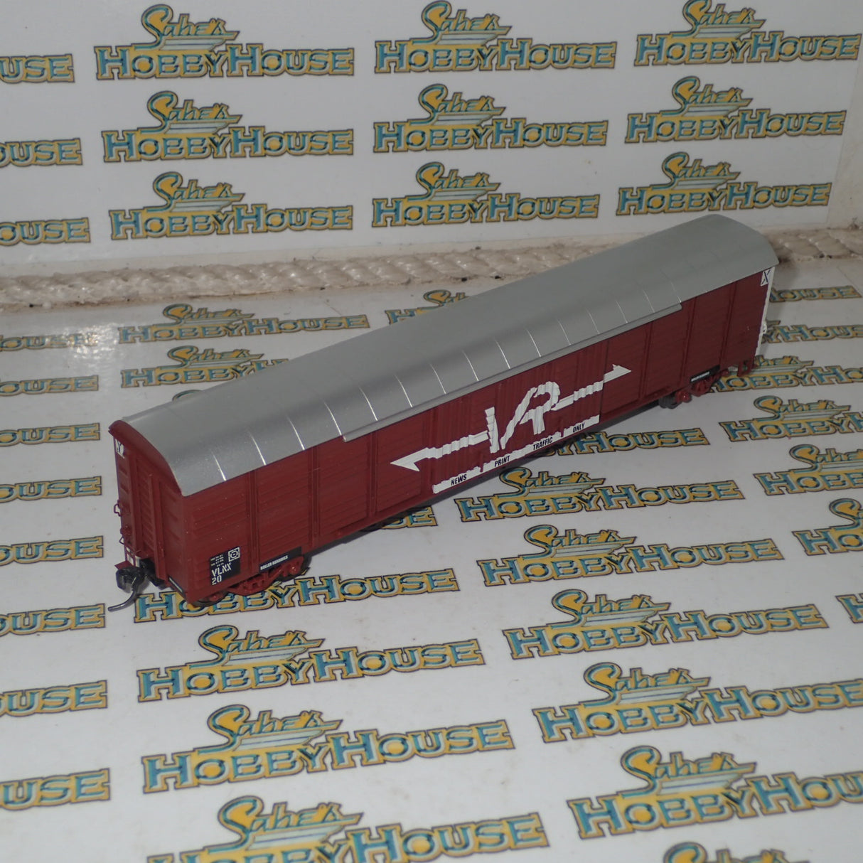 Powerline PD-211A - HO Scale VR VLNX Louvre Van