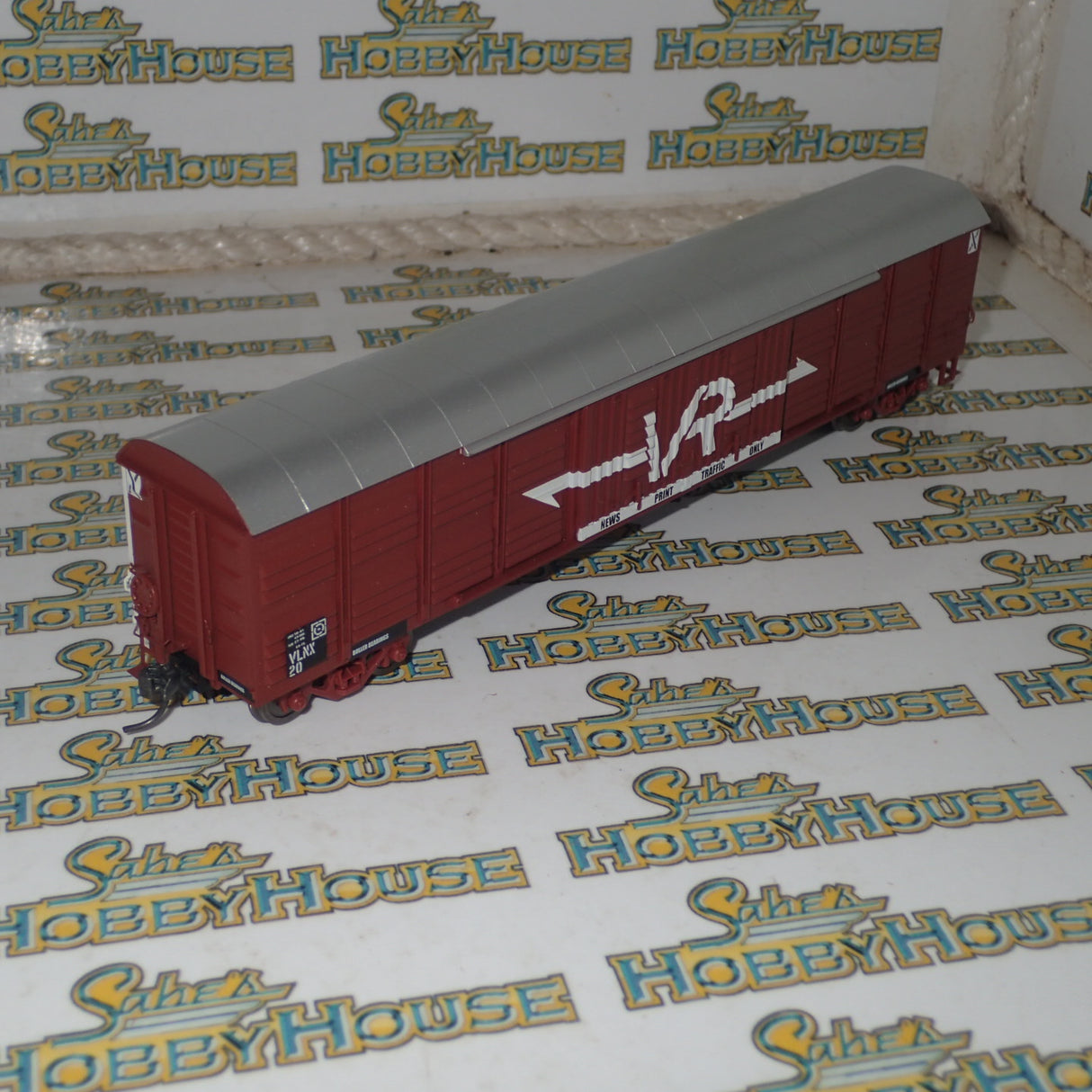 Powerline PD-211A - HO Scale VR VLNX Louvre Van