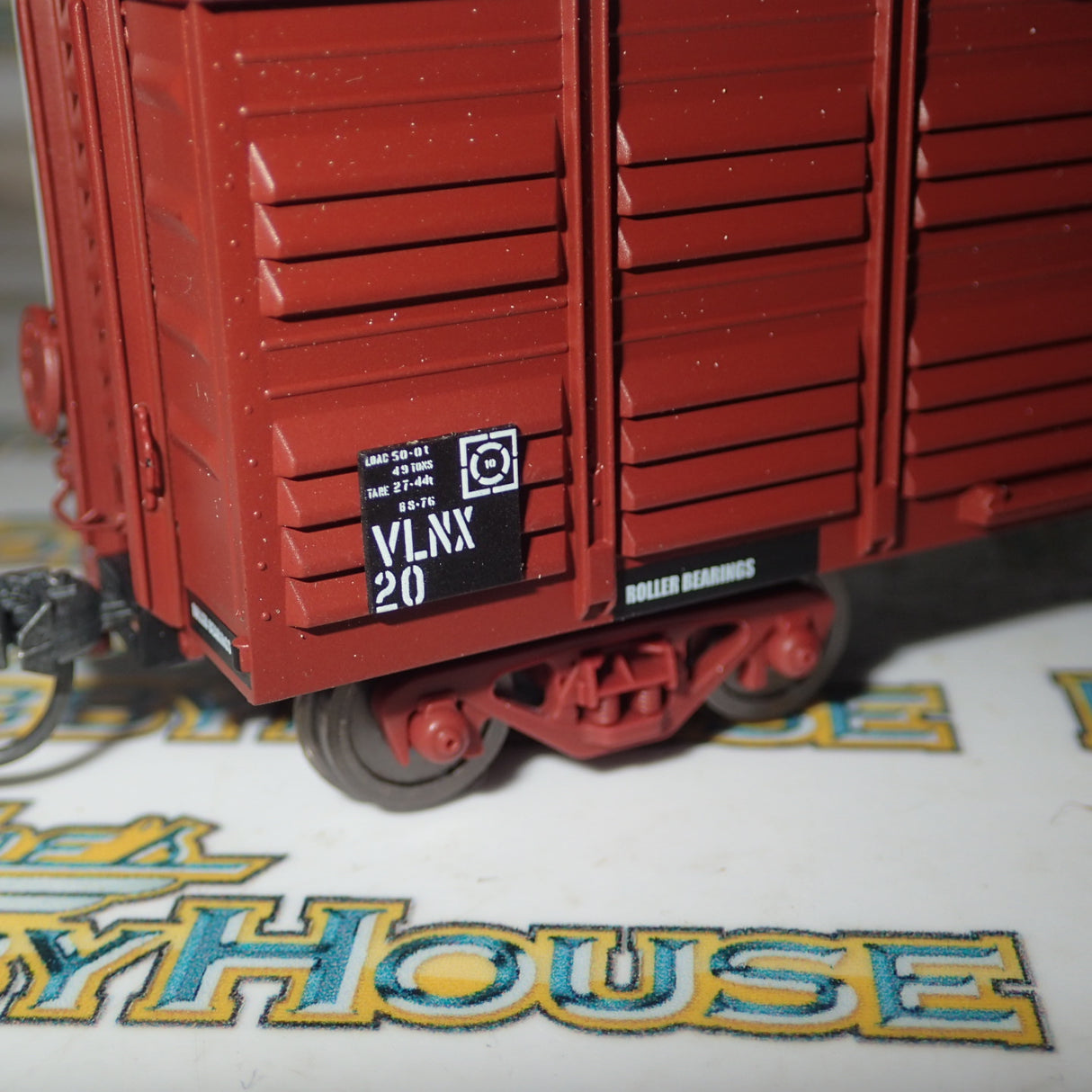 Powerline PD-211A - HO Scale VR VLNX Louvre Van