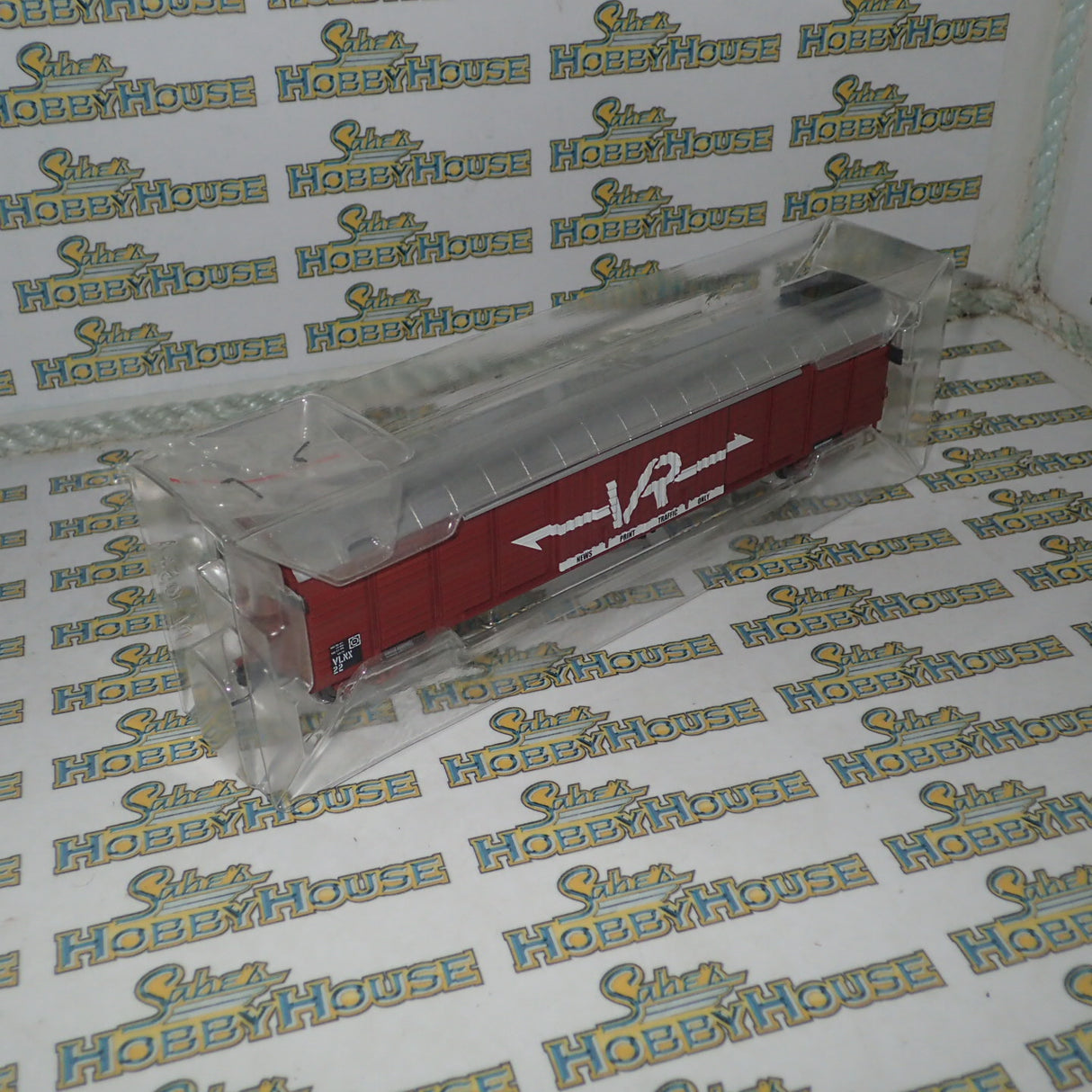 Powerline PD-211A VR VLNX-22 - HO Scale VR VLNX Louvre Van